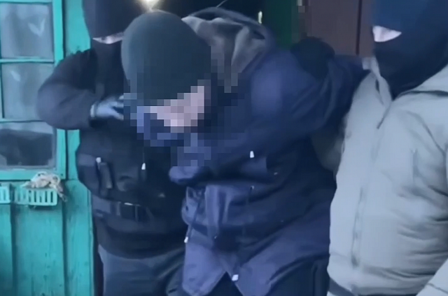 Мужчина может получить до 20 лет тюрьмы за попытку поджога здания амурского областного военкомата