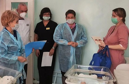 Весенний подарок: четверо малышей родились в благовещенском роддоме в Международный женский день