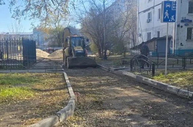 В областном центре приступили к ремонту двух междворовых проездов на улице Лазо