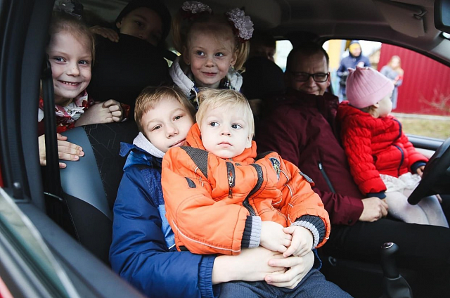 Две амурские семьи смогли купить себе транспорт при поддержке государства