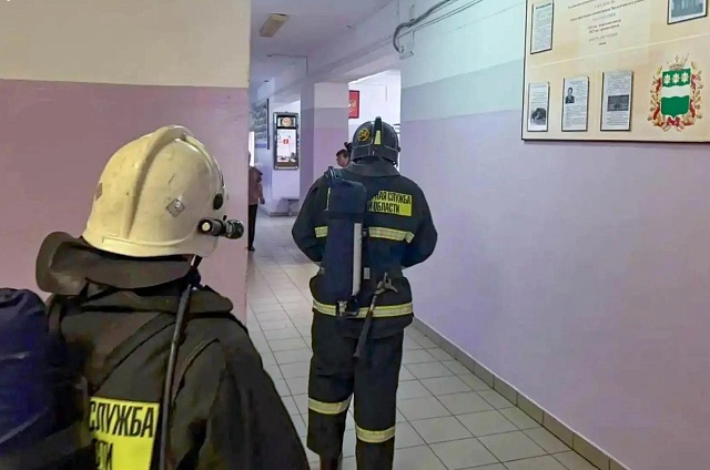 Огнеборцы Приамурья провели учения в школах и музыкальном училище региона