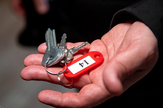 Двадцать учителей получили новые квартиры благодаря федеральной программе  «Доступное арендное жильё»