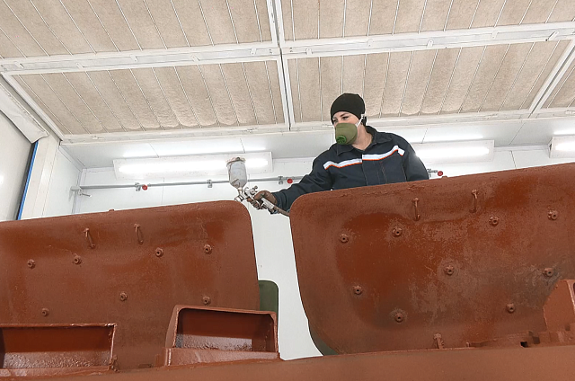 «Броня крепка, и танки наши быстры»: в Приамурье уже 80 лет дают вторую жизнь военной технике