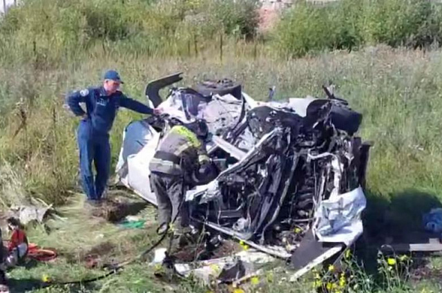 Водитель иномарки погиб при столкновении с пассажирским поездом в Благовещенске