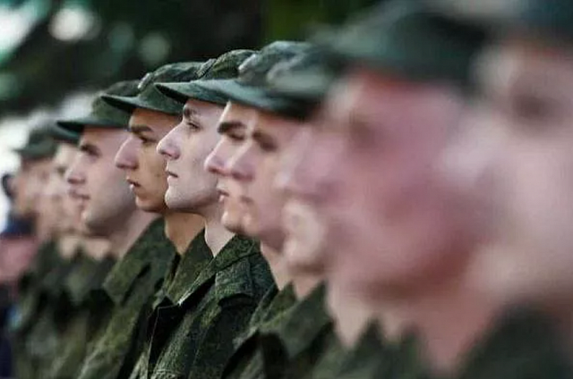 Решение о призыве в армию теперь действительно в течение года с момента принятия