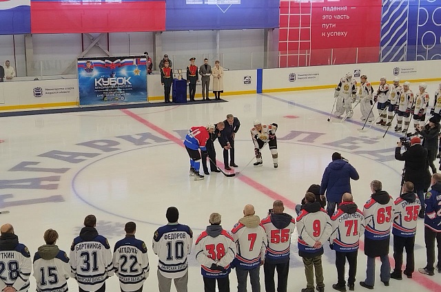 Третий региональный хоккейный турнир «Кубок Владимира Барахтенко» прошёл в Приамурье 