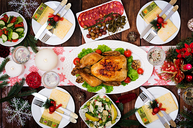 Более 50% россиян-аллергиков позволяют себе все новогодние блюда