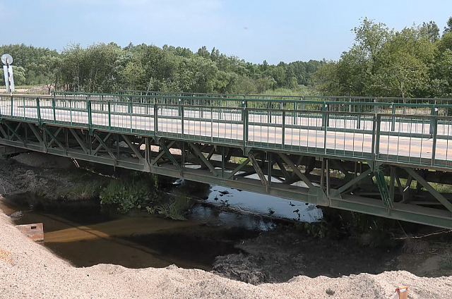 На 66 километре трассы Благовещенск – Свободный реконструируют дорожный мост