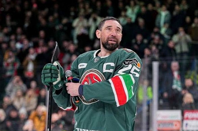 Легендарный хоккеист Данис Зарипов даст мастер-класс юным амурским спортсменам 