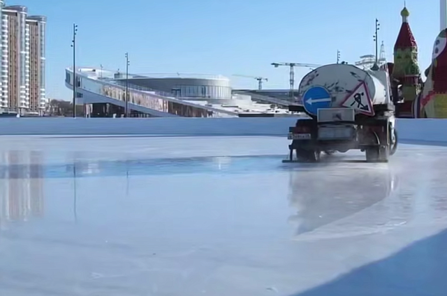 Ледовое сердце Благовещенска готовится к открытию: в центре города появится новый каток