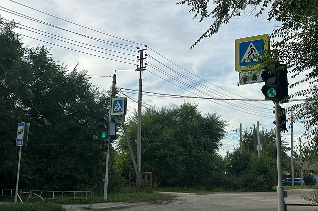 В Астрахановке в районе переулка Южный отремонтируют пешеходный переход