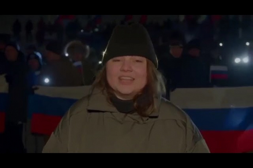 Благовещенск поддержал российских военных флешмобом