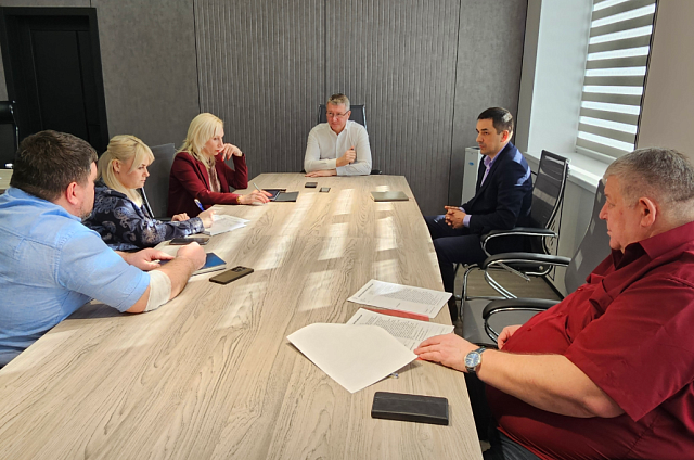 После гибели восьми человек в двух ДТП минтранс Приамурья провёл экстренное совещание