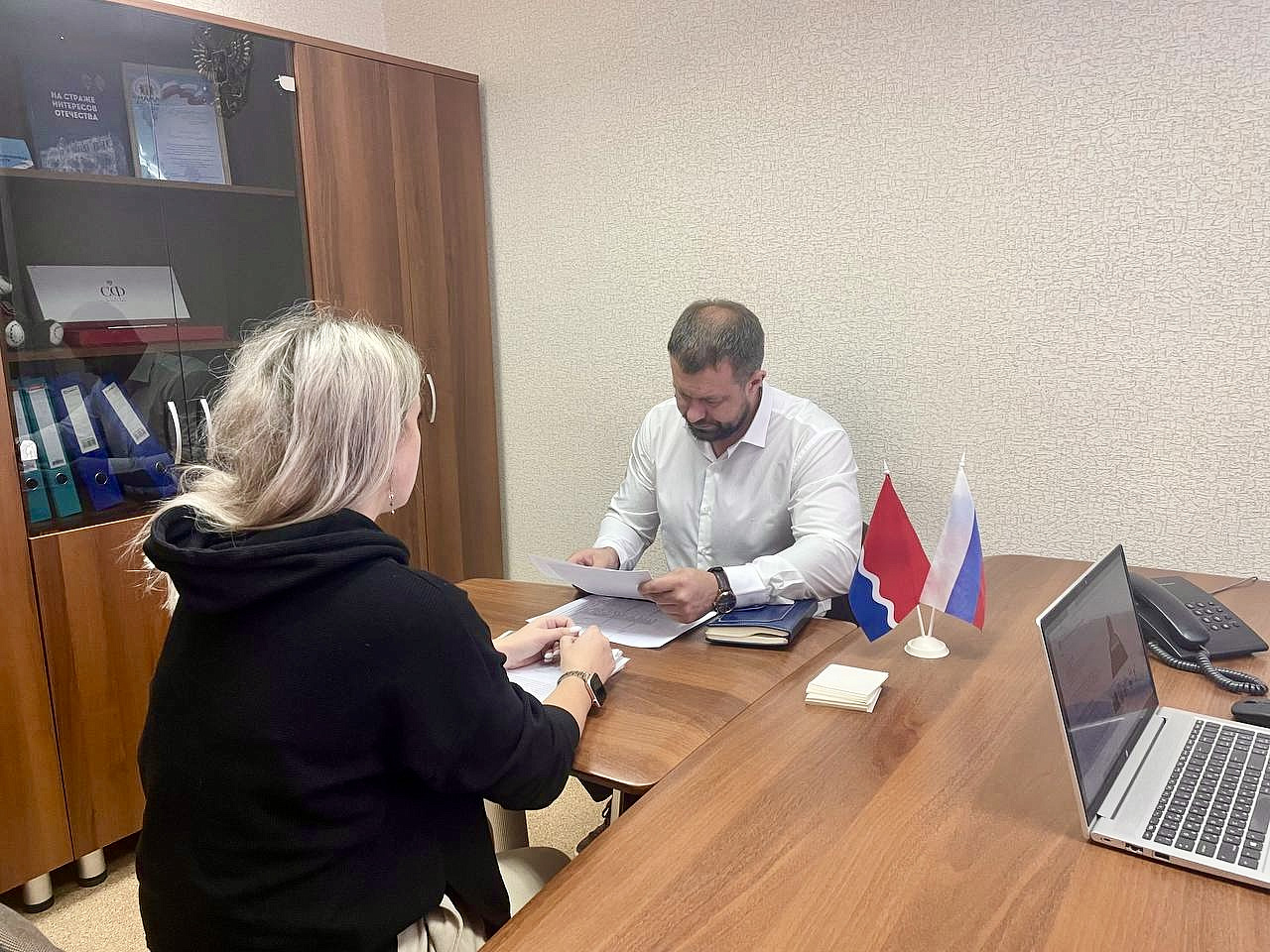 Фото: Общественная приёмная сенатора РФ от Амурской области А. Шейкина