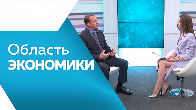 Область экономики. Амурчане стали чаще интересоваться строительством гаражей, бань и веранд. В Благовещенске началось заселение нового жилого комплекса. Оборот розничной торговли в Амурской области в 2024 году вырос на 11%.