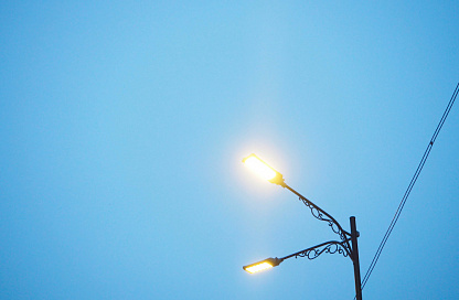 Хотели как лучше: в селе Садовое проблему освещённости на улице Солнечной до сих пор не решили