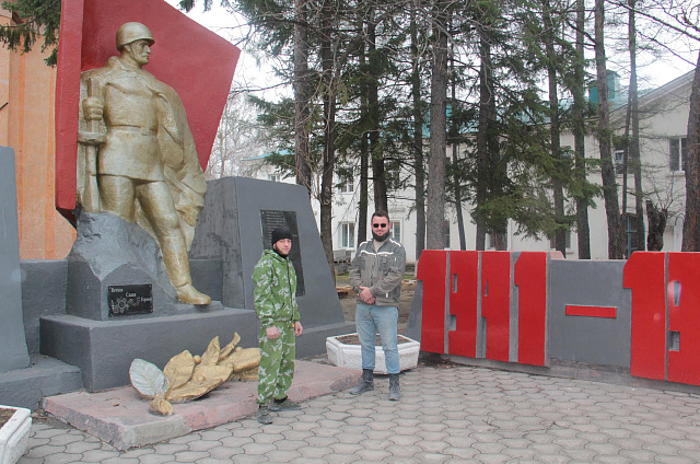 Памятник времён Великой Отечественной войны реконструируют в посёлке Новобурейский