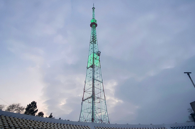 Сегодня на главной телебашне Амурской области появится праздничная подсветка