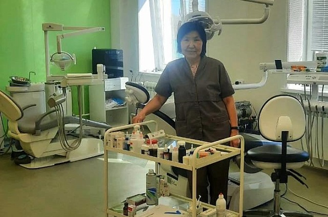 По программе «Земский доктор» в Михайловский округ приехал стоматолог из Тувы