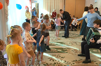 Место в саду, возраст ребёнка и дефицит кадров: власти Приамурья ответили на вопросы родителей