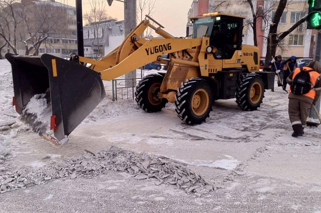 С улиц Благовещенска вывезли свыше 4 тысяч тонн снега