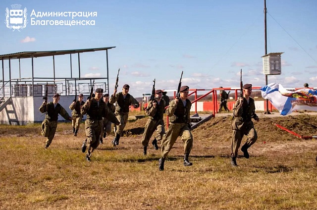 Благовещенским призывникам предложили бесплатно  получить профессию