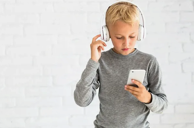 В России хотят ввести обязательную предустановку «родительского контроля» во все смартфоны