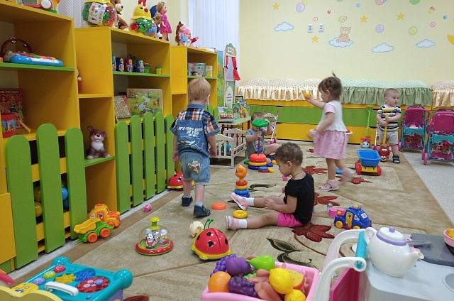 В Приамурье более 50 детских садов работает до восьми вечера