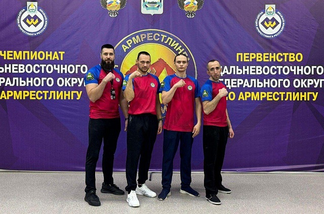 Амурские спортсмены завоевали медали на соревнованиях по армрестлингу в Бурятии
