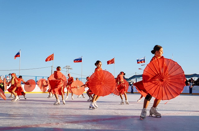 Медведева, Валуев и хоккей с мячом: ЗимФестАмур готовится к открытию
