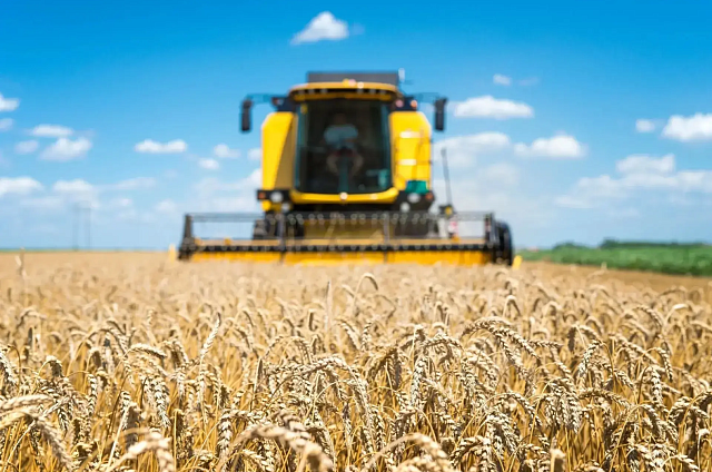 Амурские аграрии смогут вернуть половину стоимости техники и удобрений по новым субсидиям