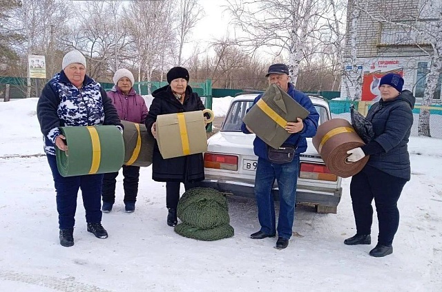 Жители Благовещенского округа собрали 450 тысяч рублей на маскировочные сети для бойцов СВО