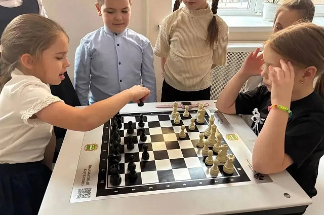 В школах Приамурья расширили сеть бесплатных групп продлённого дня для младшеклассников
