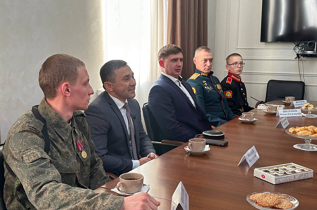Благодаря проекту «БЕЗ ПРЕГРАД» в Благовещенске трудоустроились 152 ветерана СВО