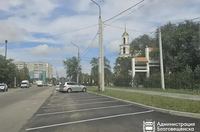 У храма Ксении Петербургской в областном центре появилась парковка на 36 мест