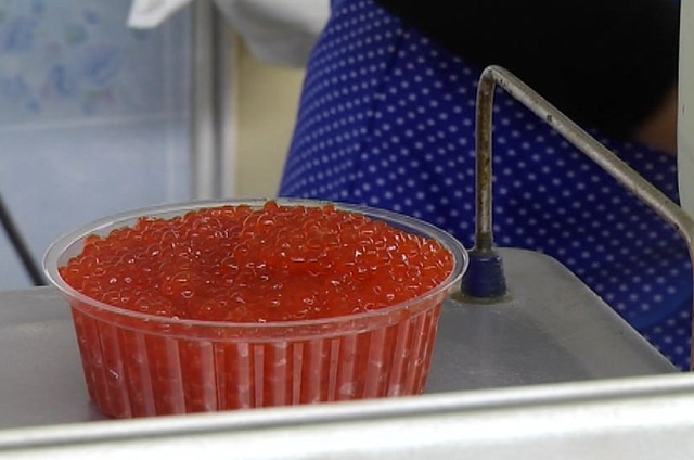 Икорный криминал: благовещенская полиция помогла вернуть жителю Уфы рыбный деликатес