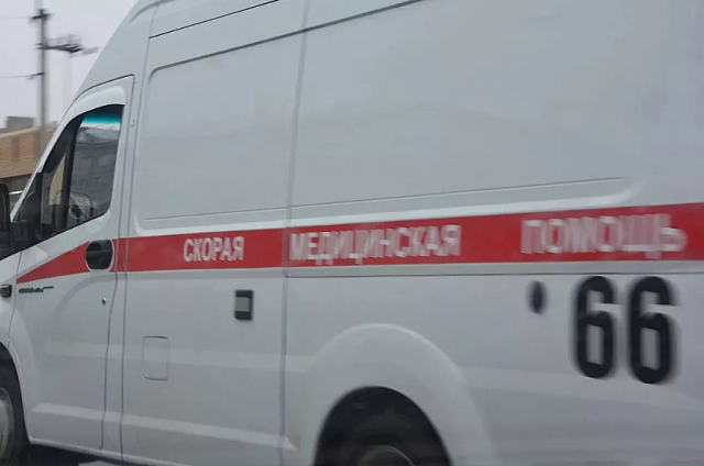 На трассе «Амур» водитель иномарки получил травмы, съехав с проезжей части