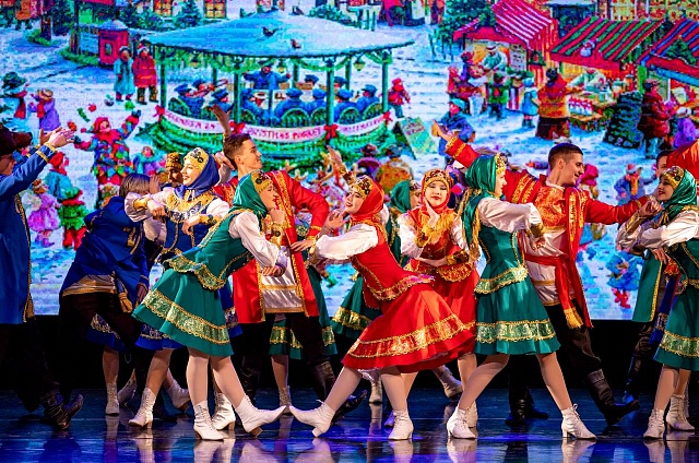 Премия мэра за достижения: 40 школьников Благовещенска получили денежные награды