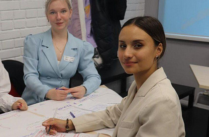 Три амурские школьницы вышли в финал конкурса «Ученик года»