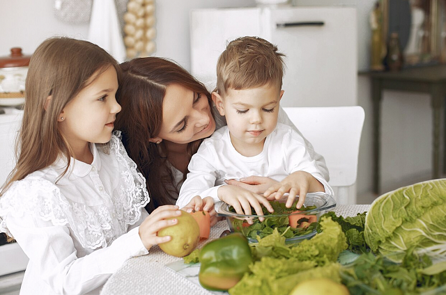 Родителей, принуждающих детей к вегетарианству, предлагают наказывать
