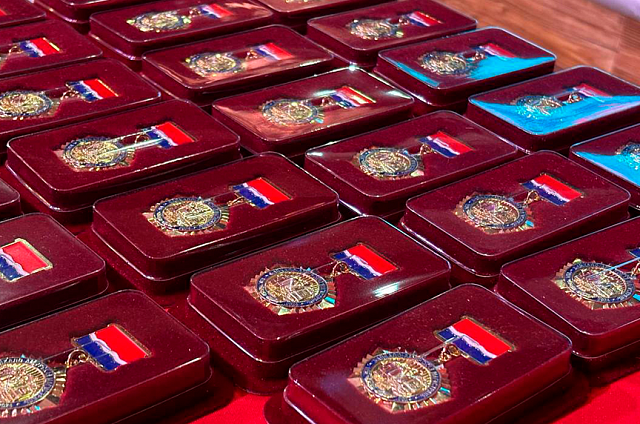 Жителям Благовещенска вновь вручили награды за «Стройку Века»