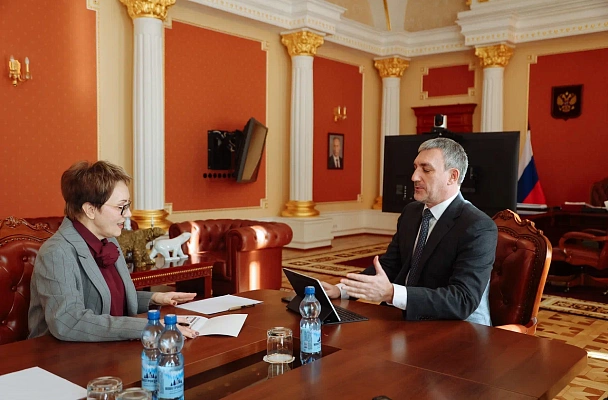 Глава амурского Роспотребнадзора рассказала Василию Орлову об эпидемиологической ситуации в регионе