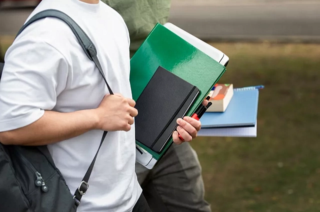 Губернатор Василий Орлов поздравил амурчан с Днём студента