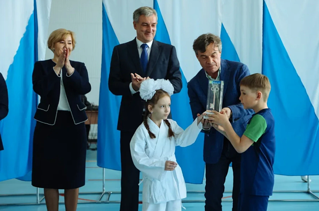 В Екатеринославке открыли новый ФОК «Надежда» по проекту «Газпром – детям»