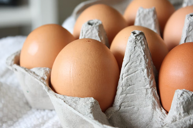 В России хотят скорректировать ГОСТы, чтобы в упаковках снова было ровно 10 яиц 