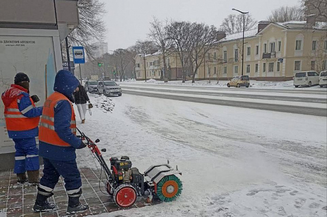 Благовещенский ГСТК усилил работу из-за выпавшего снега