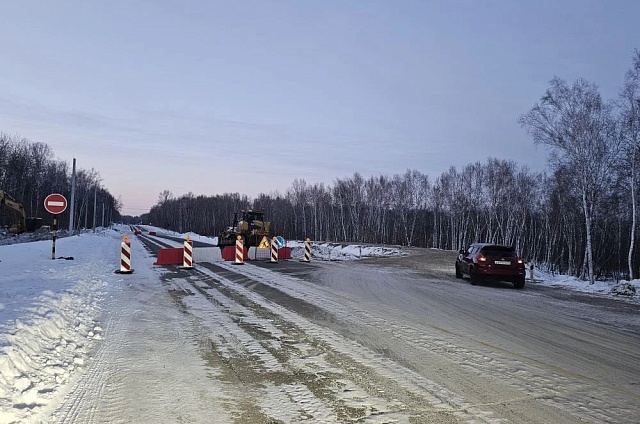 На 4-м километре трассы Благовещенск - Бибиково в связи с ремонтом организовали объезд 