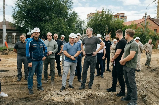 Губернатор Приамурья проинспектировал стройплощадку роддома в Благовещенске