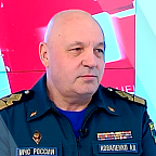 В центре внимания. Какая толщина льда нужна для безопасного проезда и почему можно выходить на лед только в разрешенных местах.