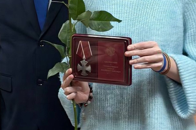 В Зее родным погибших героев СВО вручили государственные награды